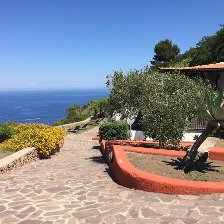 Casa Marta Appartement Lipari  Buitenkant foto
